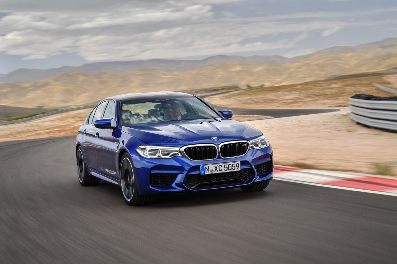 BMW M5 2018 lần đầu được trang bị hệ dẫn động bốn bánh toàn thời gian bmw m5 2018 lan dau duoc trang bi he dan dong bon banh toan thoi gian