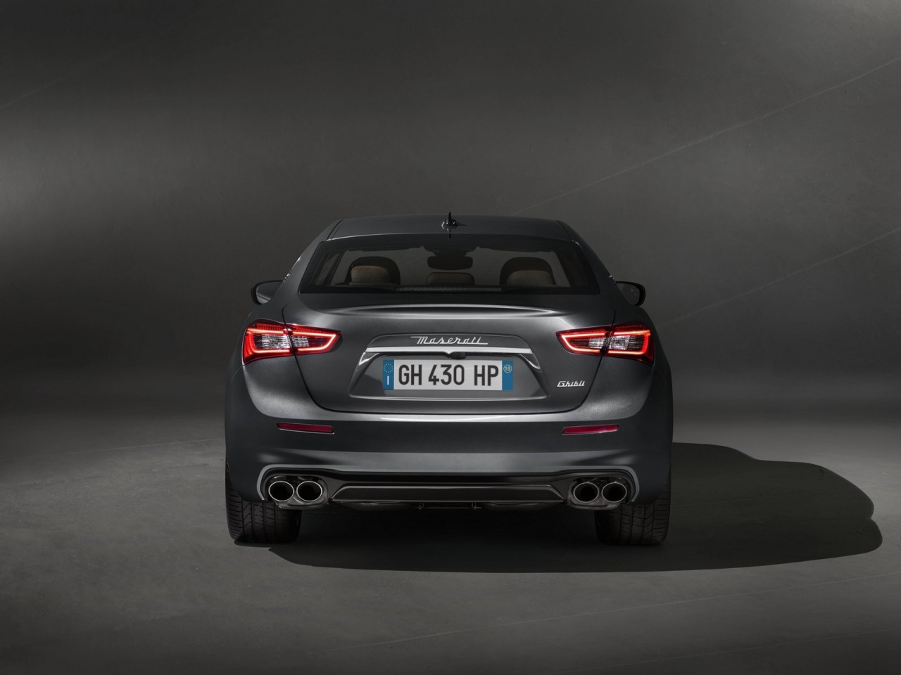 Maserati giới thiệu Ghibli phiên bản nâng cấp nhẹ, bổ sung công nghệ tự hành maserati gioi thieu ghibli phien ban nang cap nhe bo sung cong nghe tu hanh