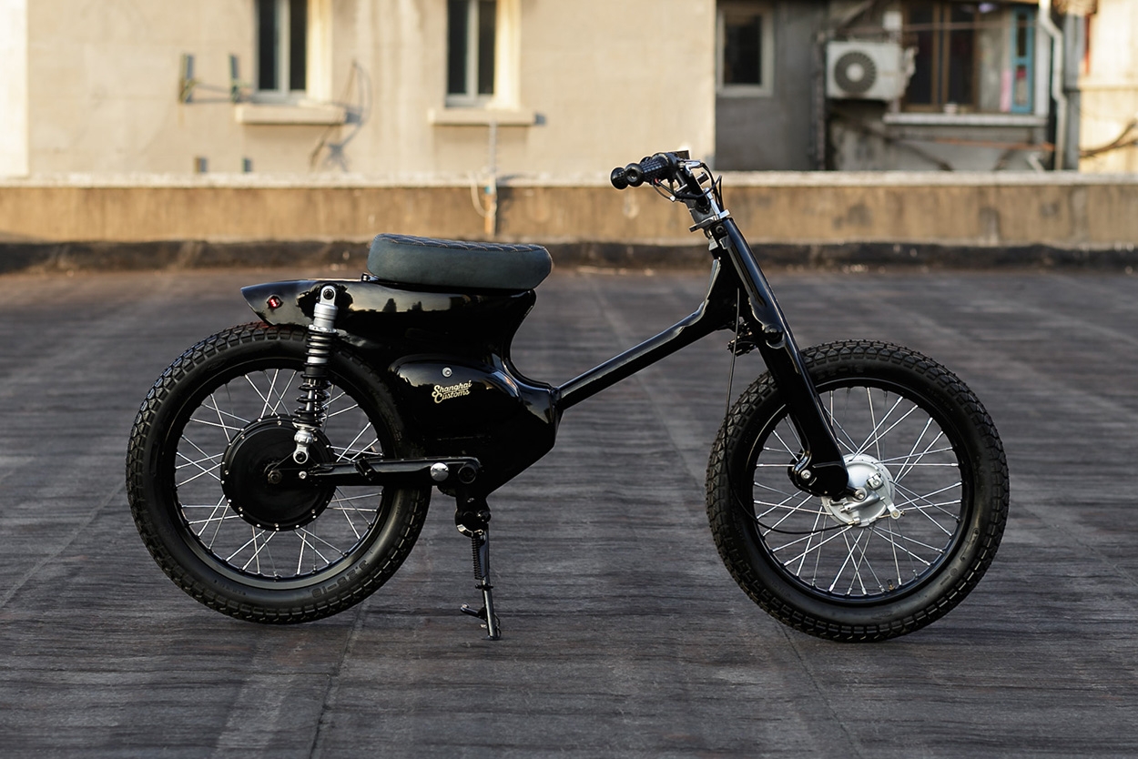 Ngắm Honda Cub 1967 "biến hình" thành xe điện đầy cá tính ngam honda cub 1967 bien hinh thanh xe dien day ca tinh
