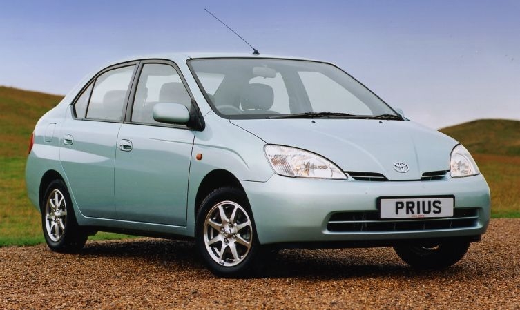 Ô tô Hybrid: Xu hướng tất yếu cho giao thông xanh tại Việt Nam? o to hybrid xu huong tat yeu cho giao thong xanh tai viet nam