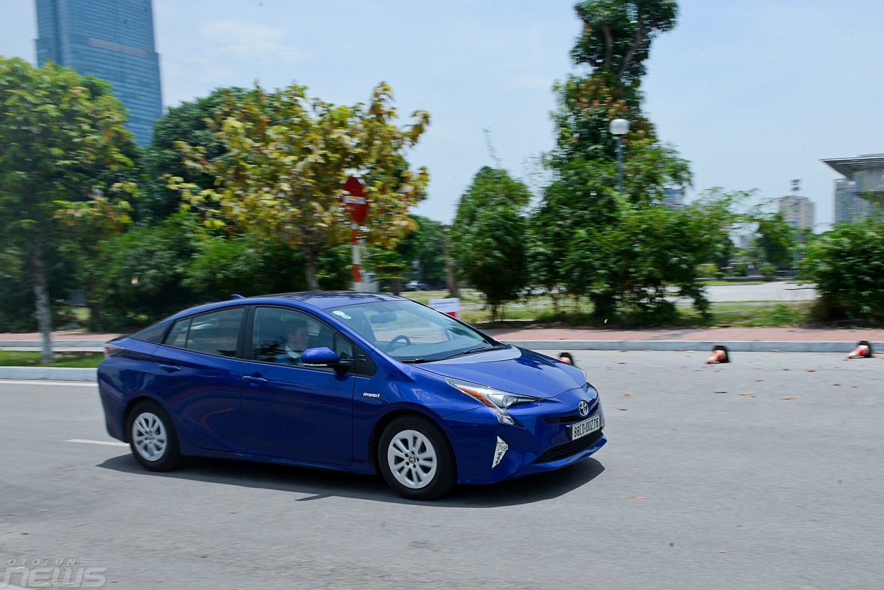 Ô tô Hybrid: Xu hướng tất yếu cho giao thông xanh tại Việt Nam? o to hybrid xu huong tat yeu cho giao thong xanh tai viet nam