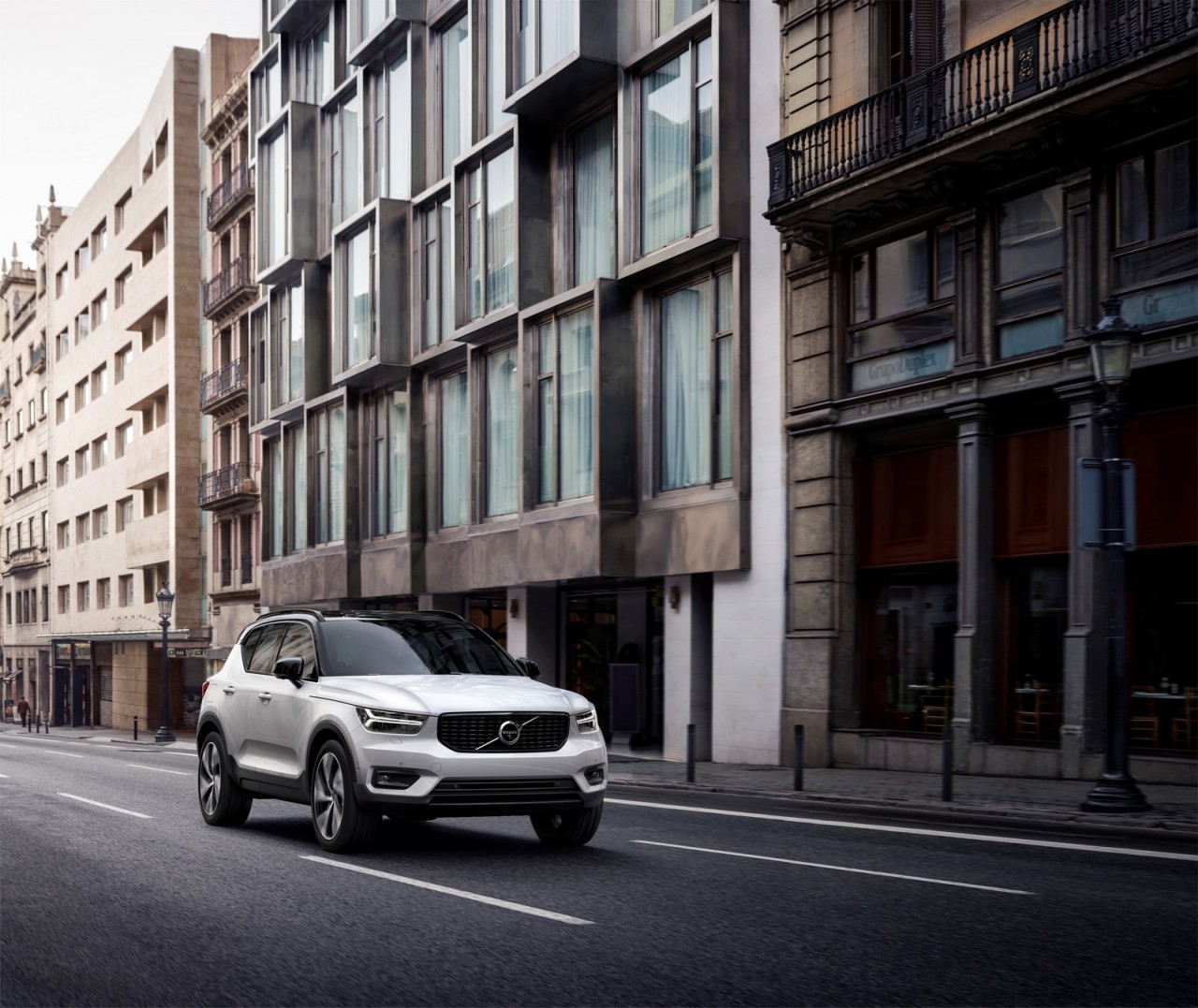 Volvo XC40 trình làng: Chiếc SUV cỡ nhỏ an toàn nhất thế giới? volvo xc40 trinh lang chiec suv co nho an toan nhat the gioi