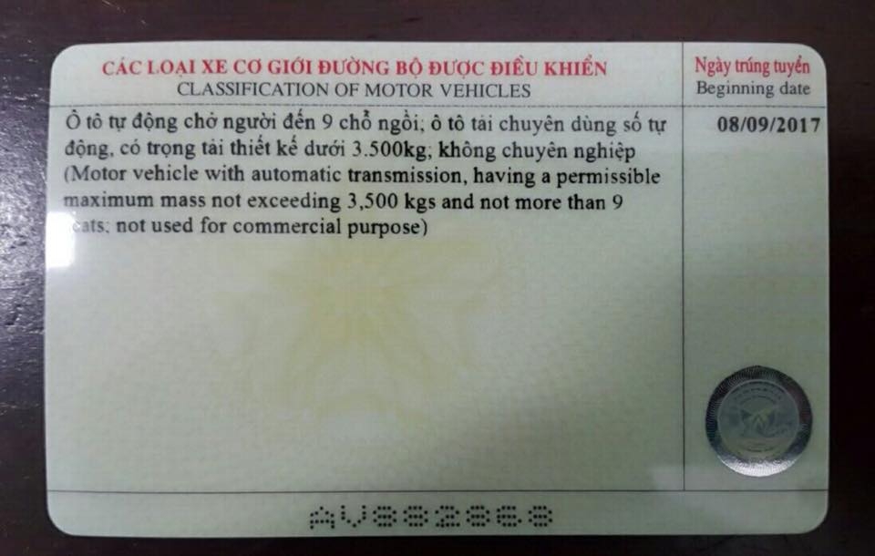 Giấy phép lái xe hạng B1 có được điều khiển ô tô số sàn? giay phep lai xe hang b1 co duoc dieu khien o to so san