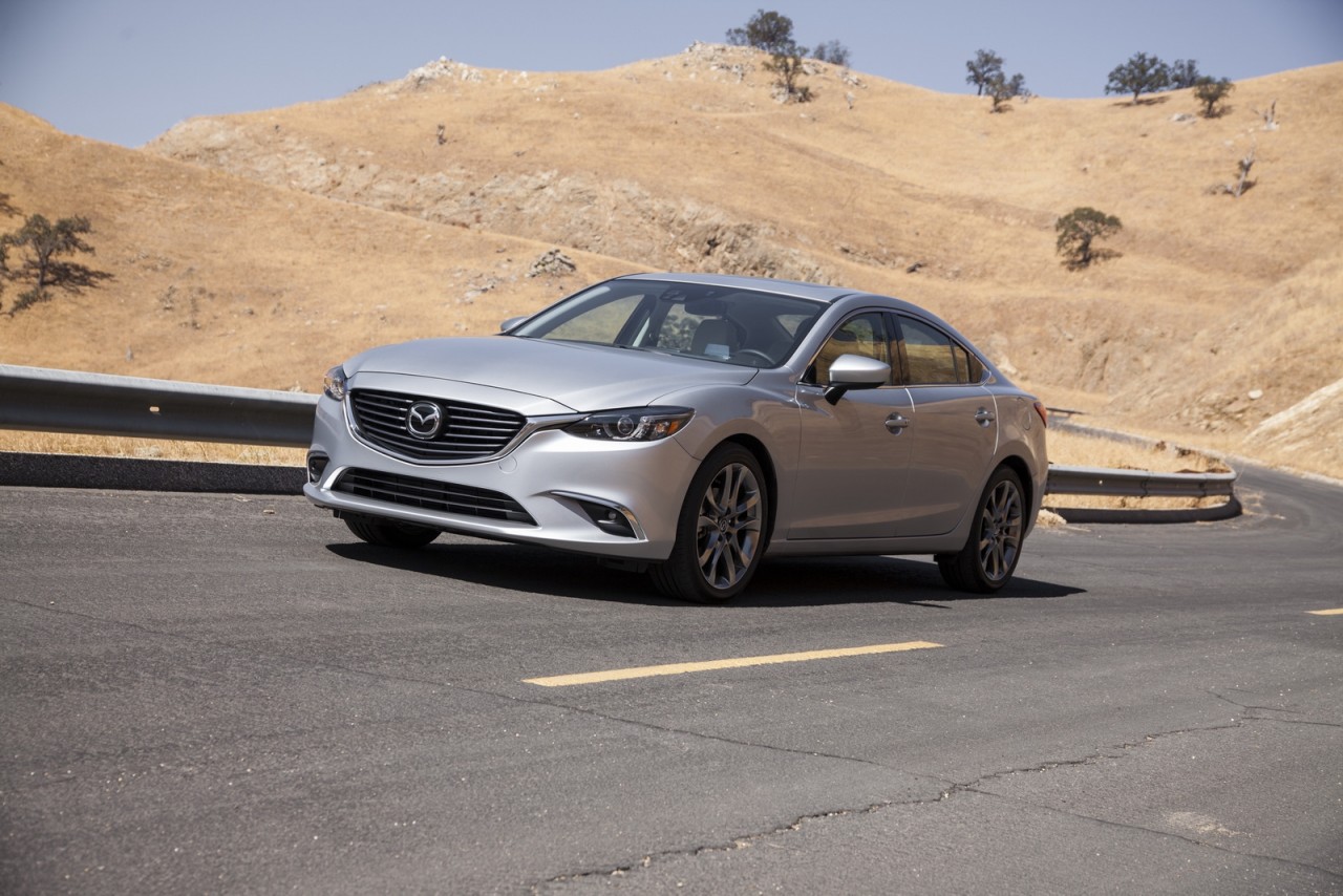 Mazda6 "dính" triệu hồi vì lỗi trợ lực tay lái và túi khí mazda6 dinh trieu hoi vi loi tro luc tay lai va tui khi