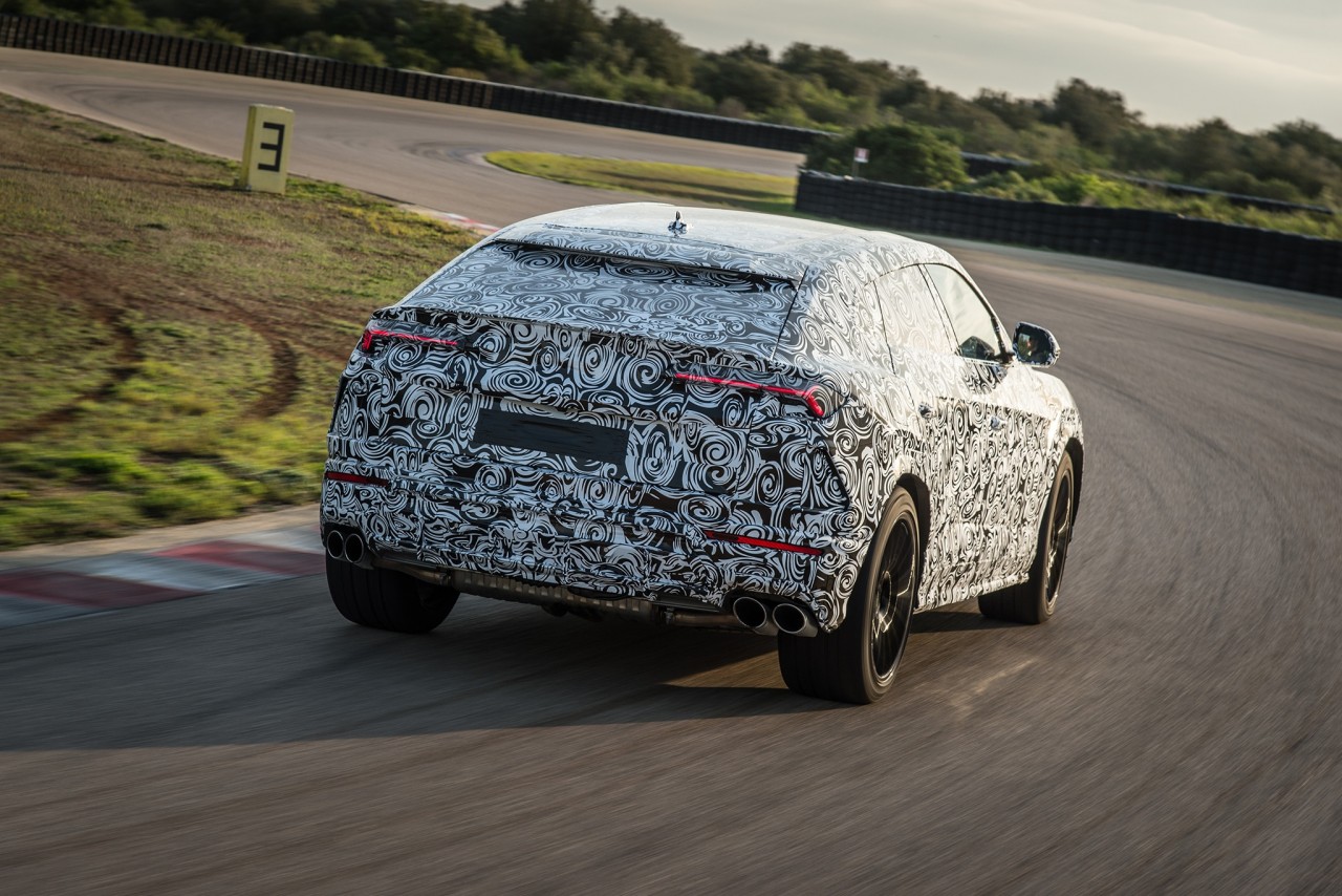 lamborghini urus gianh ngoi suv nhanh nhat the gioi truoc ngay ra mat