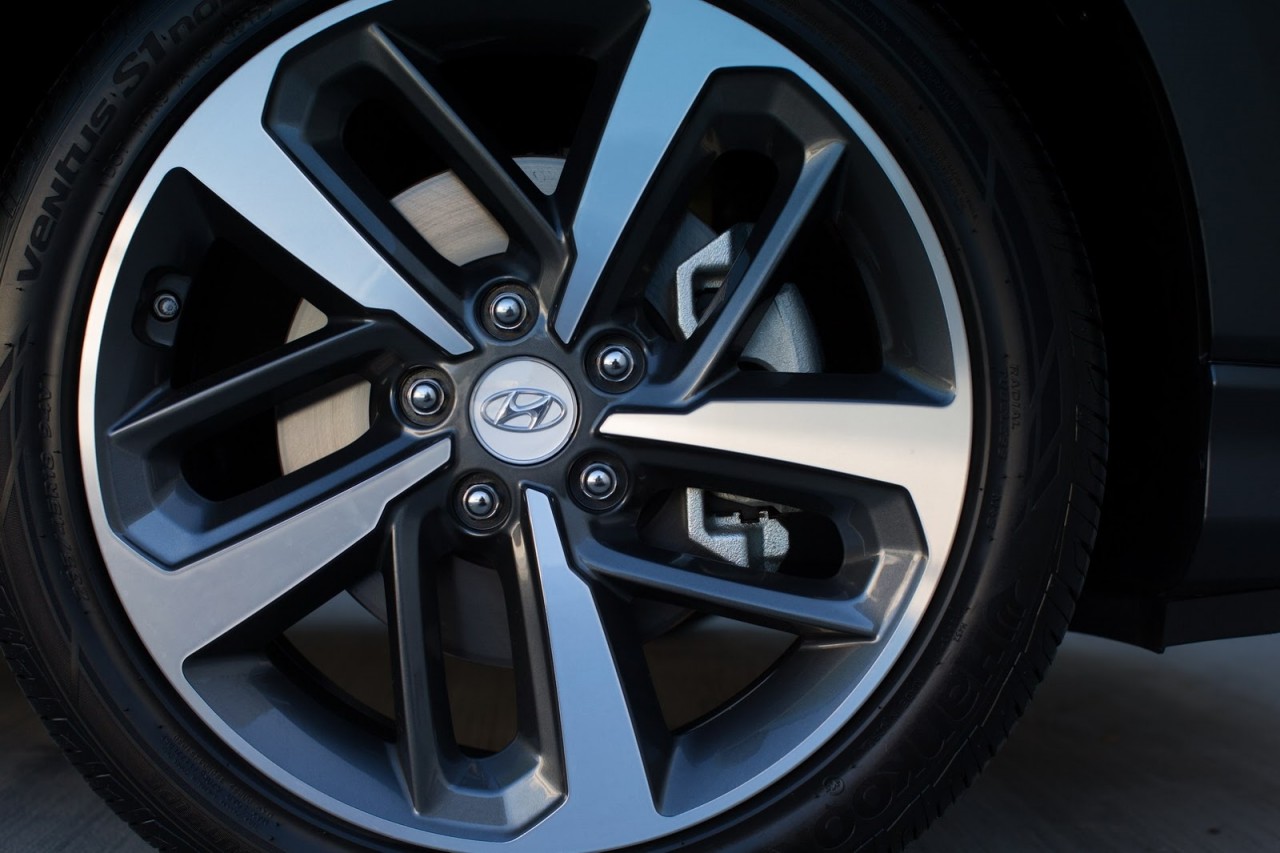 los angeles 2017 nhung diem an tien tren hyundai kona 2018 phien ban my