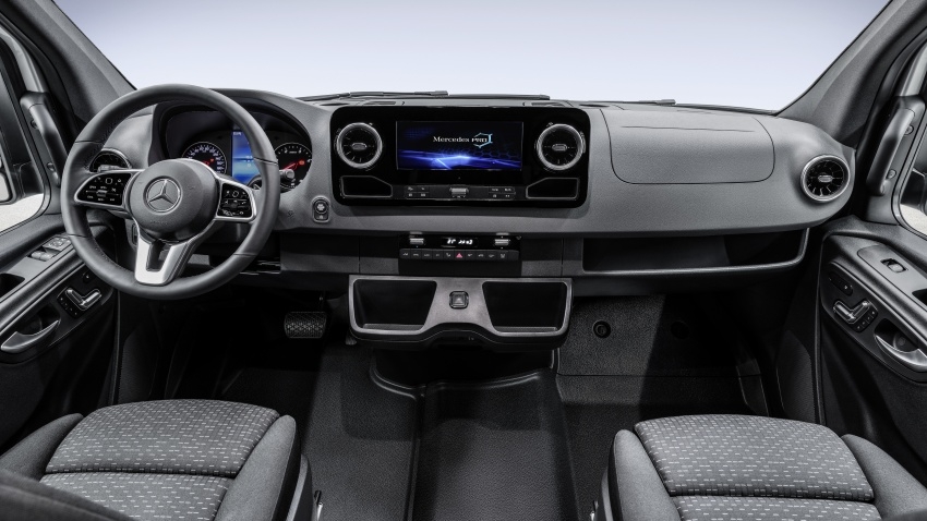 Mercedes-Benz Sprinter hoàn toàn mới lộ ảnh nội thất đầy hiện đại mercedes benz sprinter hoan toan moi lo anh noi that day hien dai