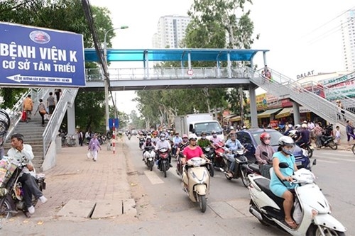 Hà Nội: Lập phương án cải thiện tình trạng ùn tắc giao thông khu vực Bệnh viện K Tân Triều ha noi lap phuong an cai thien tinh trang un tac giao thong khu vuc benh vien k tan trieu