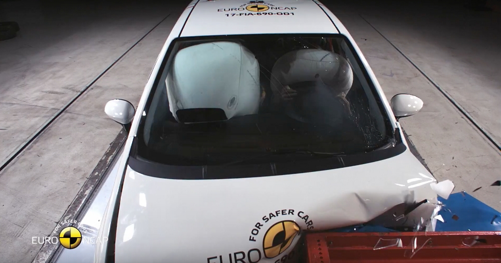 Lộ diện chiếc xe lập kỉ lục "trứng ngỗng" tiêu chuẩn an toàn Euro NCAP lo dien chiec xe lap ki luc trung ngong tieu chuan an toan euro ncap