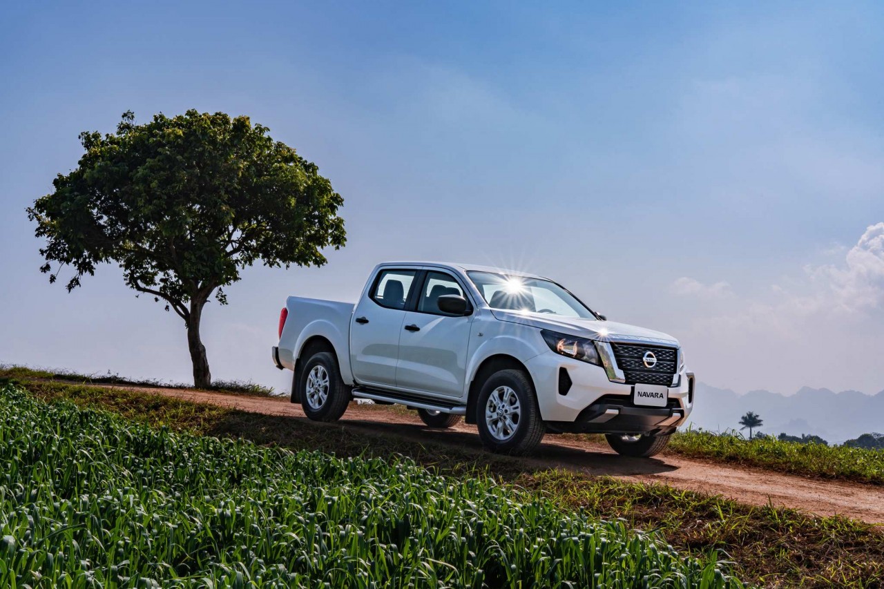 Nissan Navara EL 2WD - Ngôi sao bán tải tầm giá dưới 700 triệu