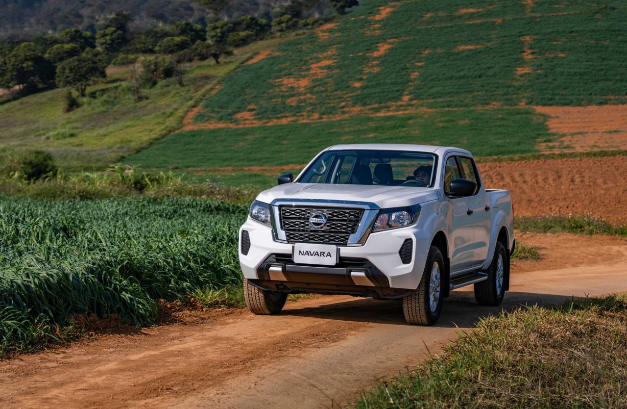 Nissan Navara EL 2WD - Ngôi sao bán tải tầm giá dưới 700 triệu