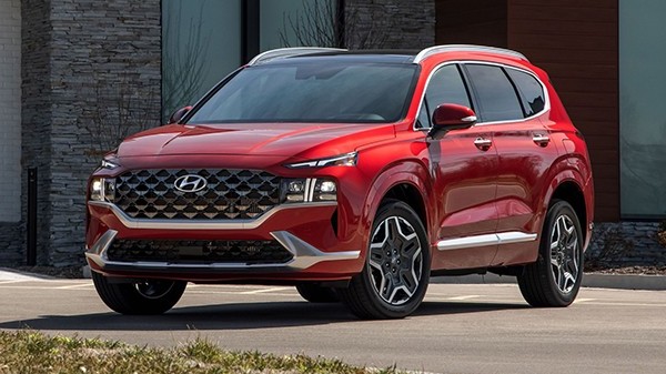 Hyundai Santa Fe giữ vững ngôi vương doanh số xe gầm cao cỡ D năm 2022