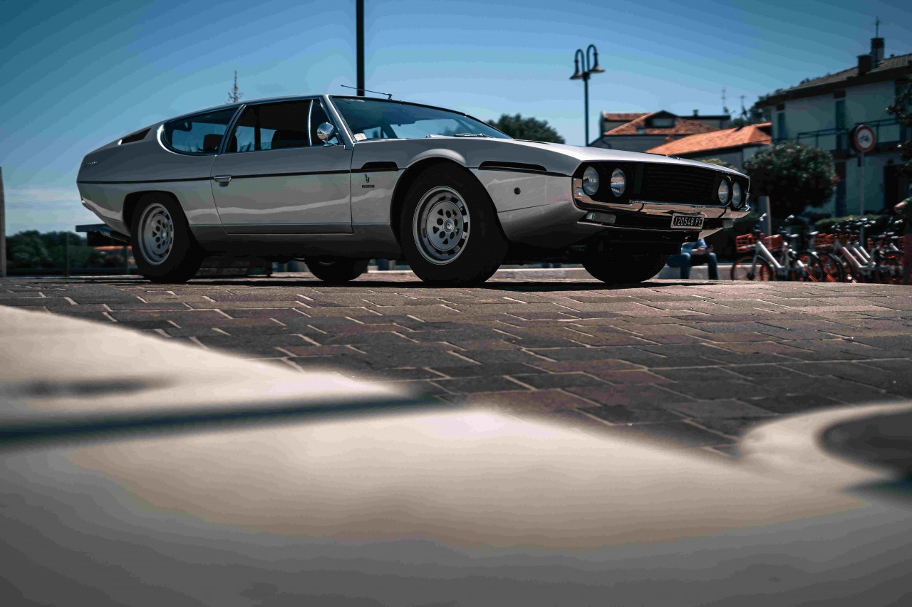 Nhìn lại dòng đời khối động cơ V12 - “Trái tim” của Lamborghini