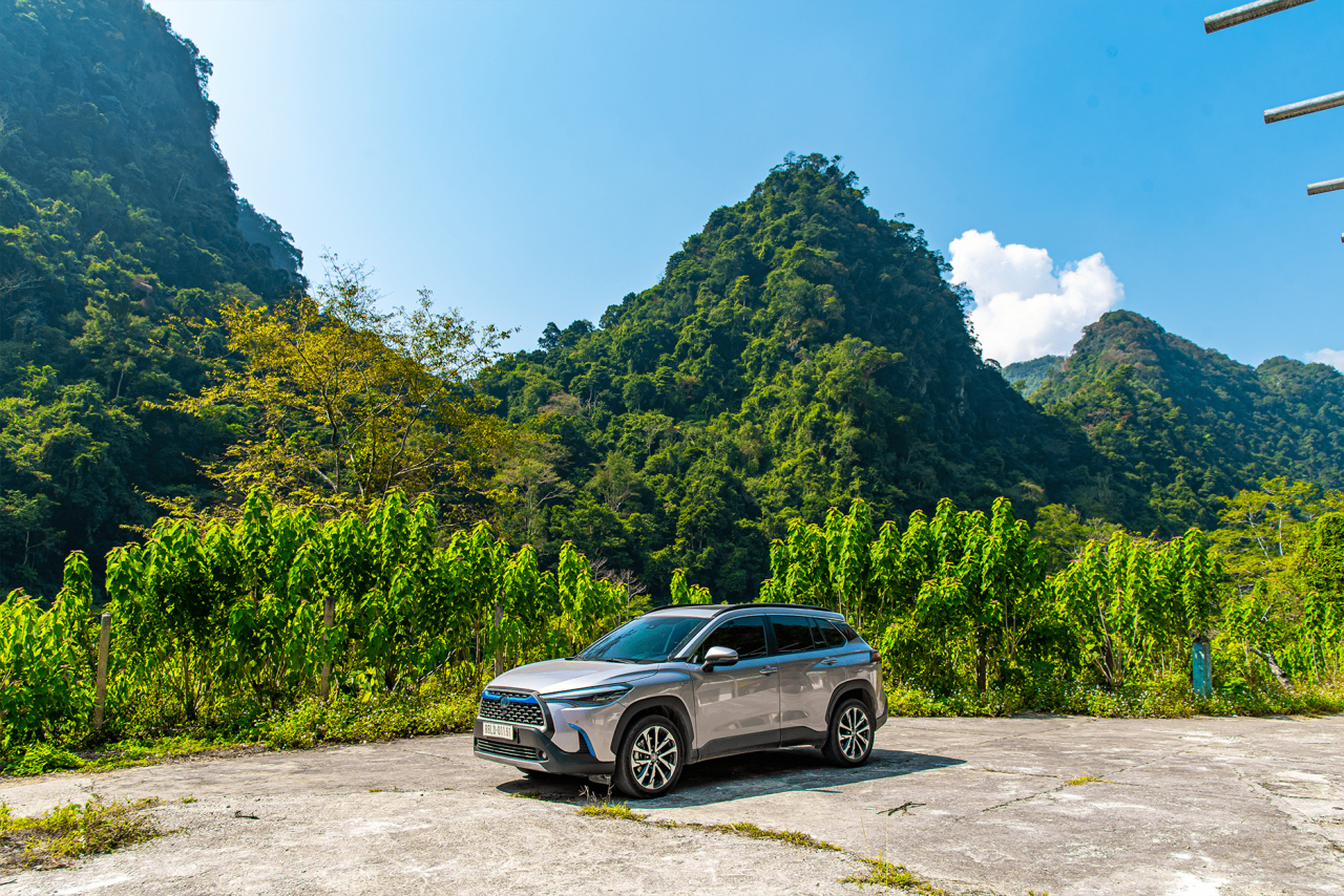 Toyota là thương hiệu ô tô bán chạy nhất Việt Nam, hướng tới cột mốc 900.000 xe bán ra aaaaaaaaaaaaaaa