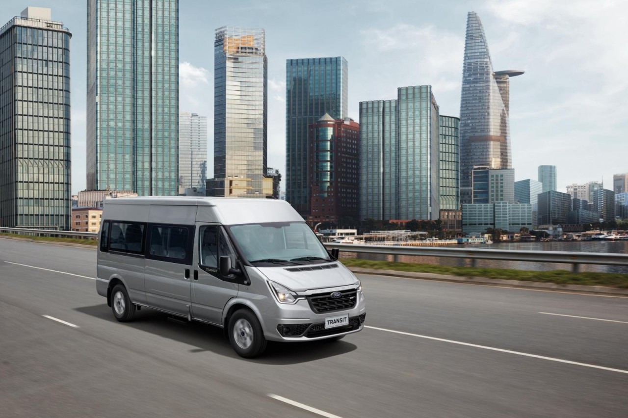 Tổng hợp các đời xe Ford Transit tại Việt Nam Tổng hợp các đời xe Ford Transit tại Việt Nam