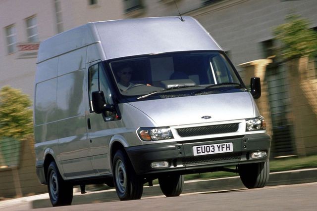 Tổng hợp các đời xe Ford Transit tại Việt Nam Tổng hợp các đời xe Ford Transit tại Việt Nam