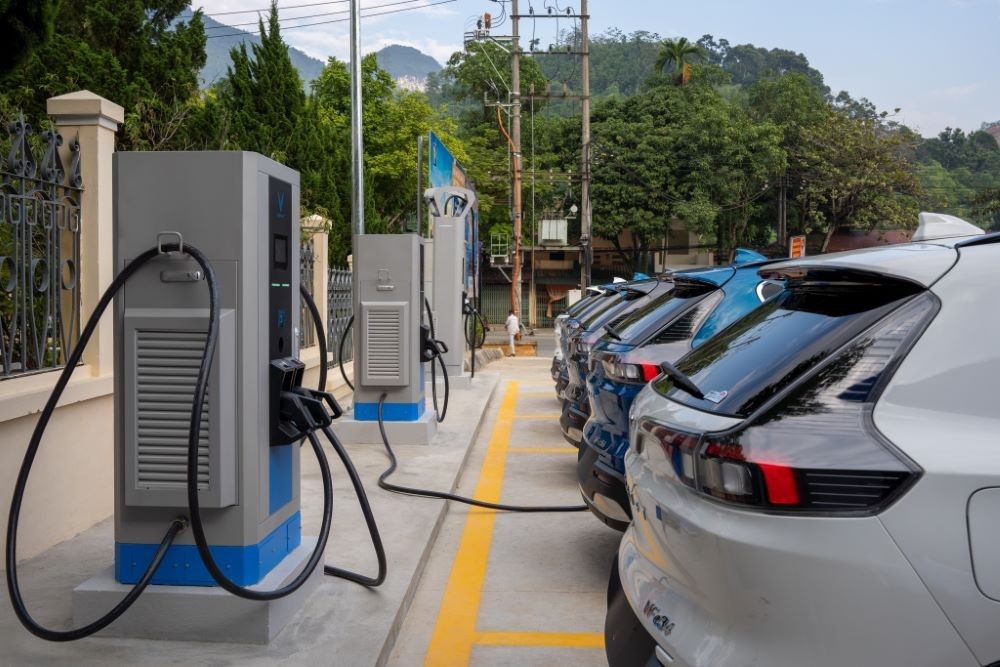 Giám khảo Xe của năm 2023: Tiết kiệm chi phí là ưu điểm đặc biệt của VinFast VF 8 Giám khảo Xe của năm 2023: Tiết kiệm chi phí là ưu điểm đặc biệt của VinFast VF 8