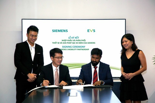 Siemens sớm đặt chân vào cuộc cạnh tranh hạ tầng sạc xe điện tại Việt Nam Siemens sớm đặt chân vào cuộc cạnh tranh hạ tầng sạc xe điện tại Việt Nam