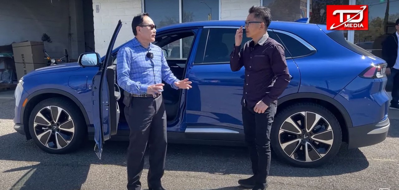 Chủ gara lớn nhất ở California Mỹ nhận xét: “VinFast VF8 an toàn hơn Tesla" Chủ gara lớn nhất ở California Mỹ nhận xét: “VinFast VF8 an toàn hơn Tesla"