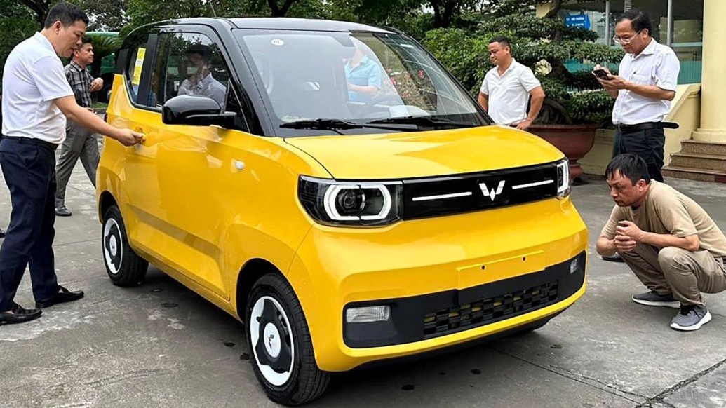 Ô tô điện mini Wuling HongGuang lắp ráp tại Việt Nam lần đầu lộ diện