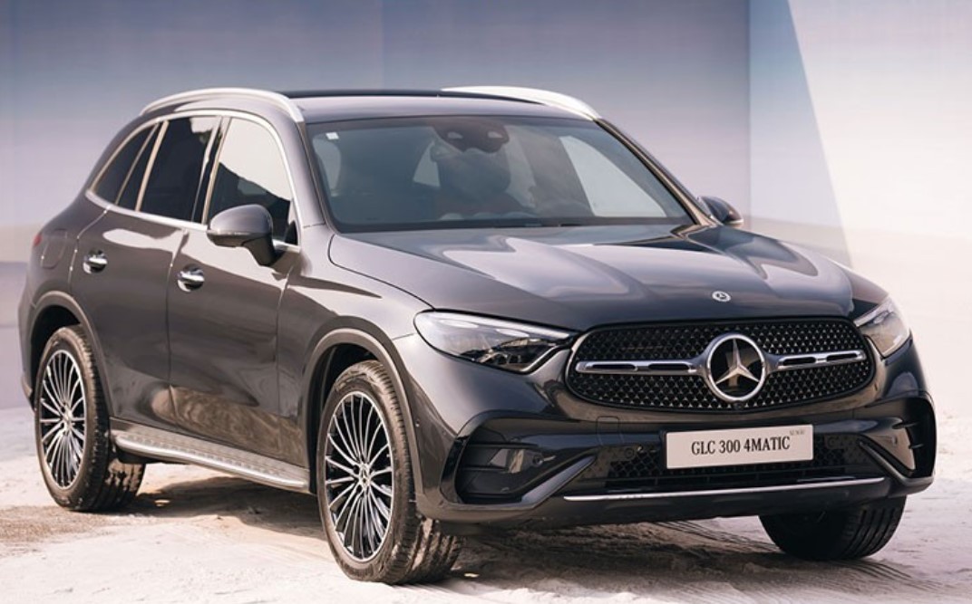 So sánh hai phiên bản của Mercedes-Benz GLC 2023 đang bán tại Việt Nam So sánh hai phiên bản của Mercedes-Benz GLC 2023 đang bán tại Việt Nam