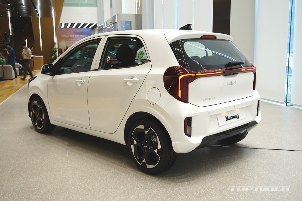 Kia Morning 2024 ra mắt tại Hàn Quốc, diện mạo khác biệt, có thêm ga tự động thông minh Kia Morning 2024 ra mắt tại Hàn Quốc, diện mạo khác biệt, có thêm ga tự động thông minh