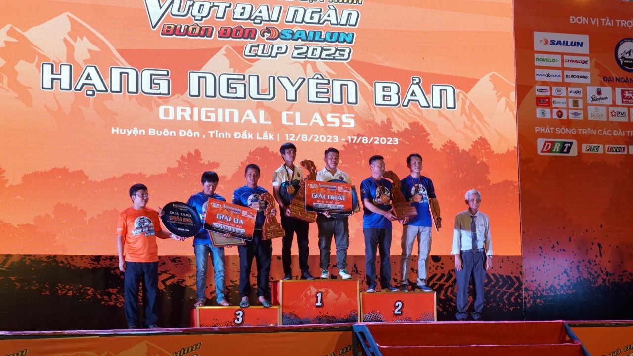 Lộ diện ba nhà vô địch giải đua xe ô tô địa hình “Thử thách vượt Đại Ngàn Buôn Đôn – SaiLun cup 2023” Lộ diện ba nhà vô địch giải đua xe ô tô địa hình “Thử thách vượt Đại Ngàn Buôn Đôn – SaiLun cup 2023”