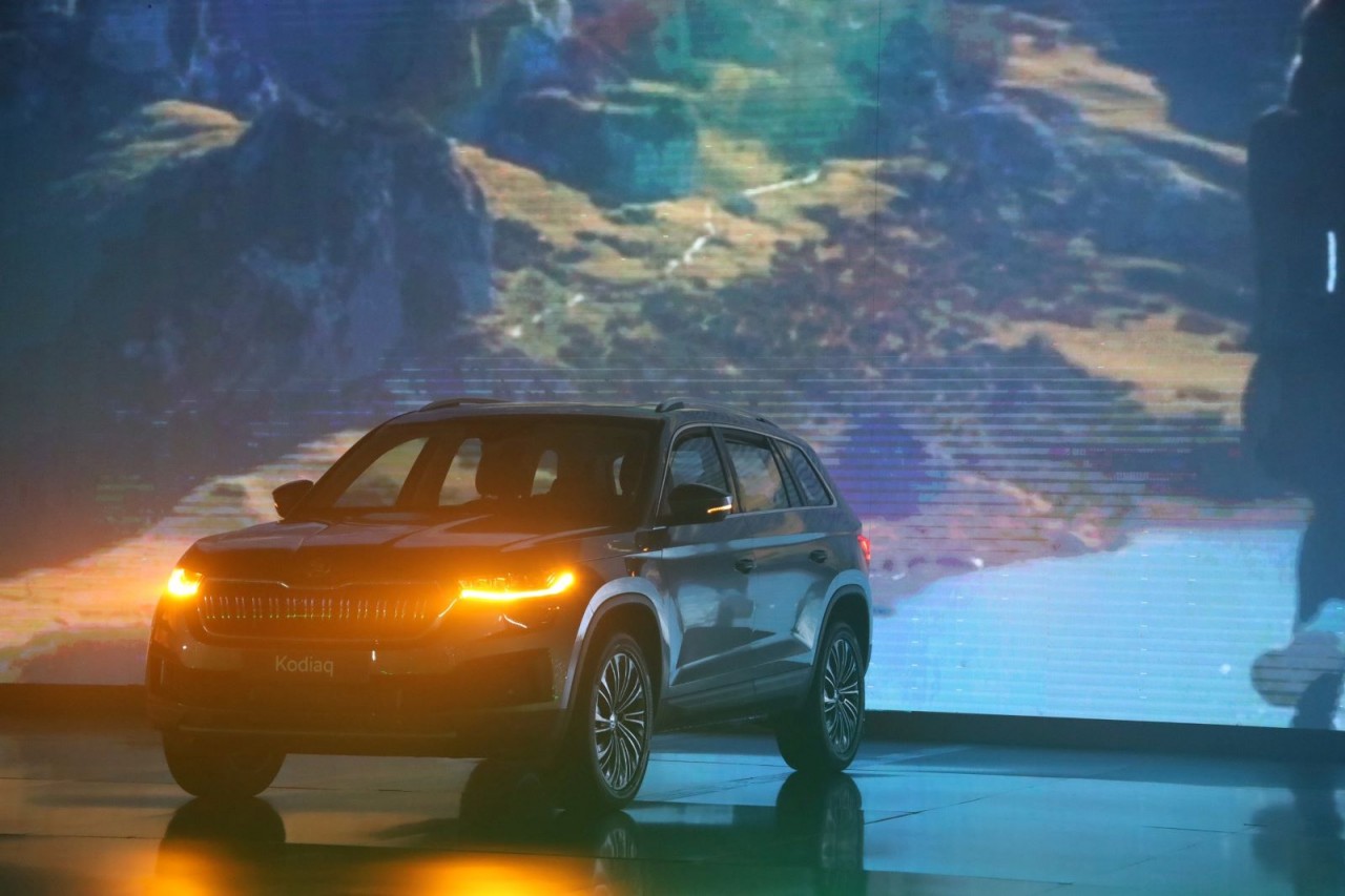 Chi tiết Skoda Kodiaq 2024 mới ra mắt tại Việt Nam, giá lăn bánh từ 1,3 đến 1,6 tỷ đồng Chi tiết Skoda Kodiaq 2024 mới ra mắt tại Việt Nam, giá lăn bánh từ 1,3 đến 1,6 tỷ đồng