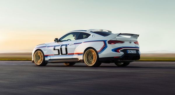 Huyền thoại BMW 3.0 CSL tái sinh với mẫu M4, mạnh tới 553 mã lực Huyền thoại BMW 3.0 CSL tái sinh với mẫu M4, mạnh tới 553 mã lực