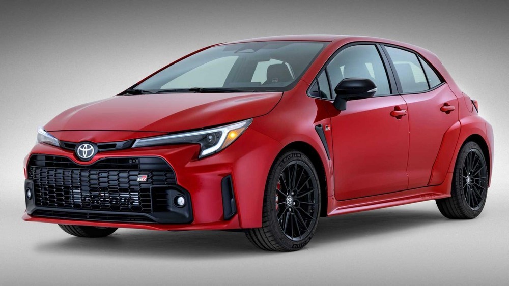 Toyota GR Corolla tại Nhật Bản cháy hàng, phải quay xổ số để chọn người được mua