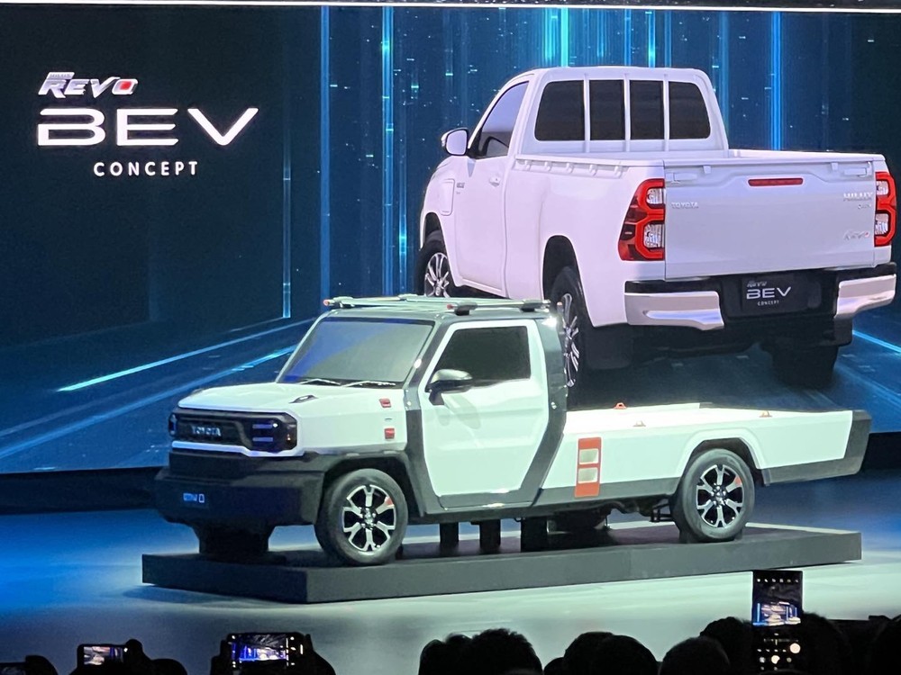 Toyota IMV-0 Concept bất ngờ ra mắt tại Thái Lan Toyota IMV-0 Concept bất ngờ ra mắt tại Thái Lan