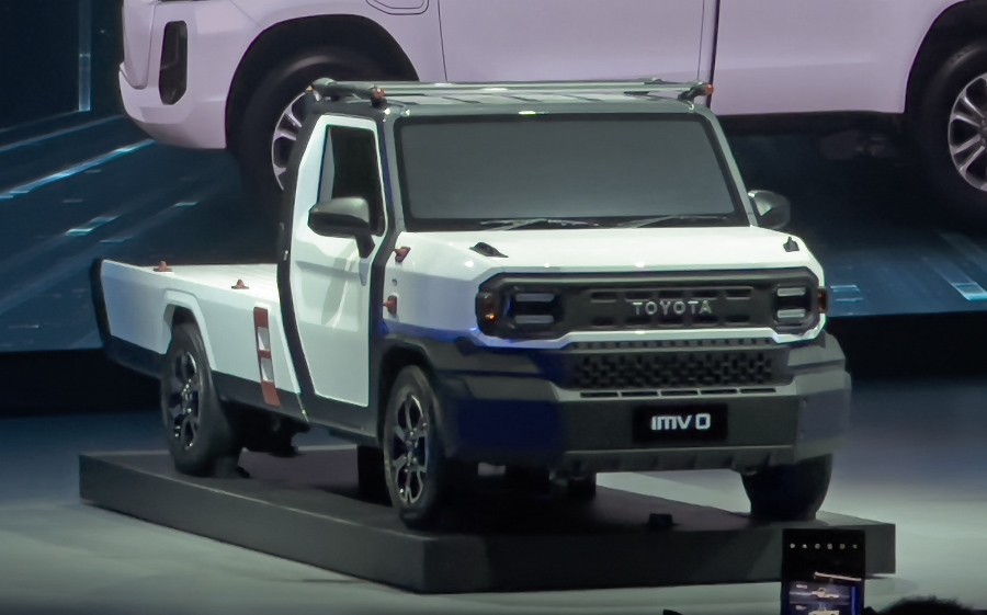 Toyota IMV-0 Concept bất ngờ ra mắt tại Thái Lan