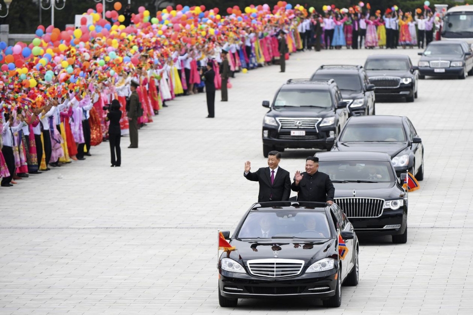 he lo duong day dua sieu xe trieu do den voi kim jong un