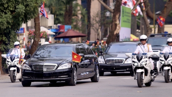 Hé lộ đường dây đưa "siêu xe triệu đô" đến với Kim Jong Un