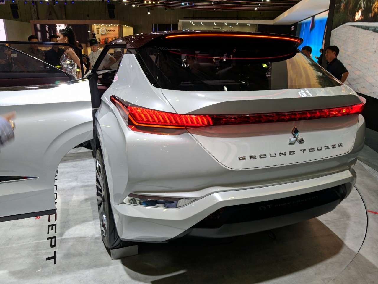 Ngắm concept Mitsubishi GT-PHEV cực đẹp tại VMS 2019 ngam concept mitsubishi gt phev cuc dep tai vms 2019