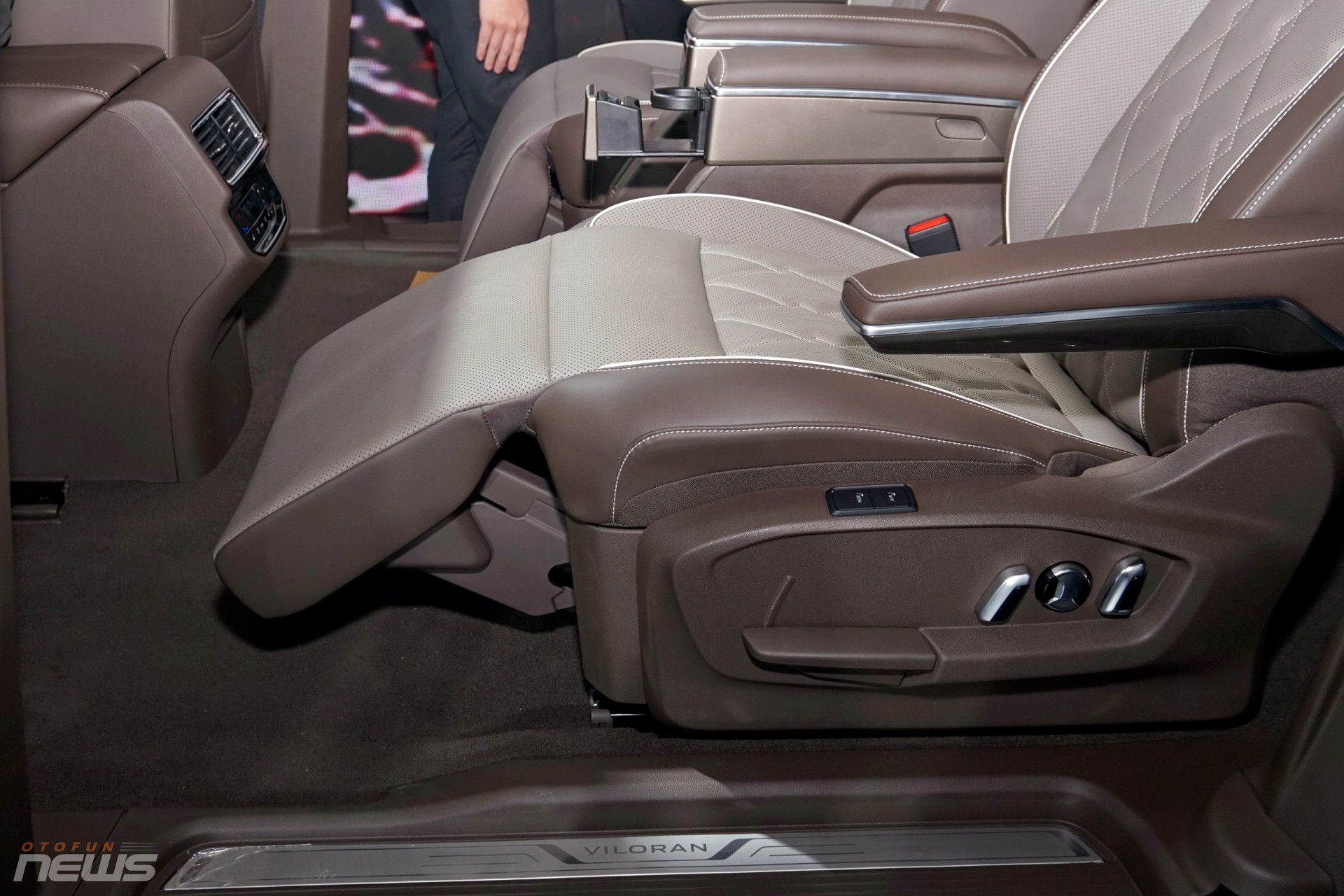 Cận cảnh Volkswagen Viloran 2024 với hàng ghế hạng thương gia Cận cảnh Volkswagen Viloran 2024 với hàng ghế hạng thương gia