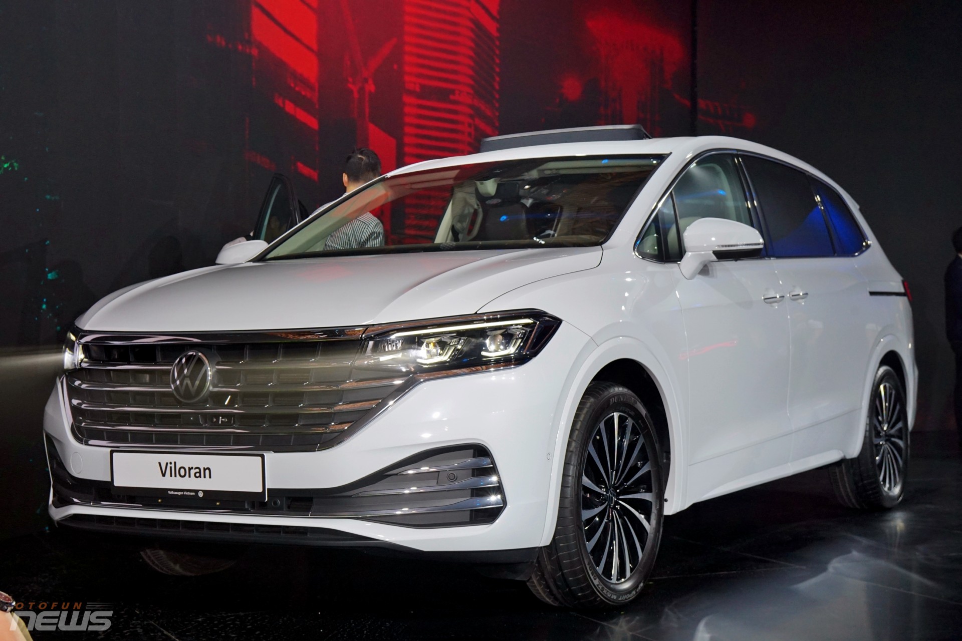 Cận cảnh Volkswagen Viloran 2024 với hàng ghế hạng thương gia vừa ra mắt tại Việt Nam Cận cảnh Volkswagen Viloran 2024 với hàng ghế hạng thương gia vừa ra mắt tại Việt Nam