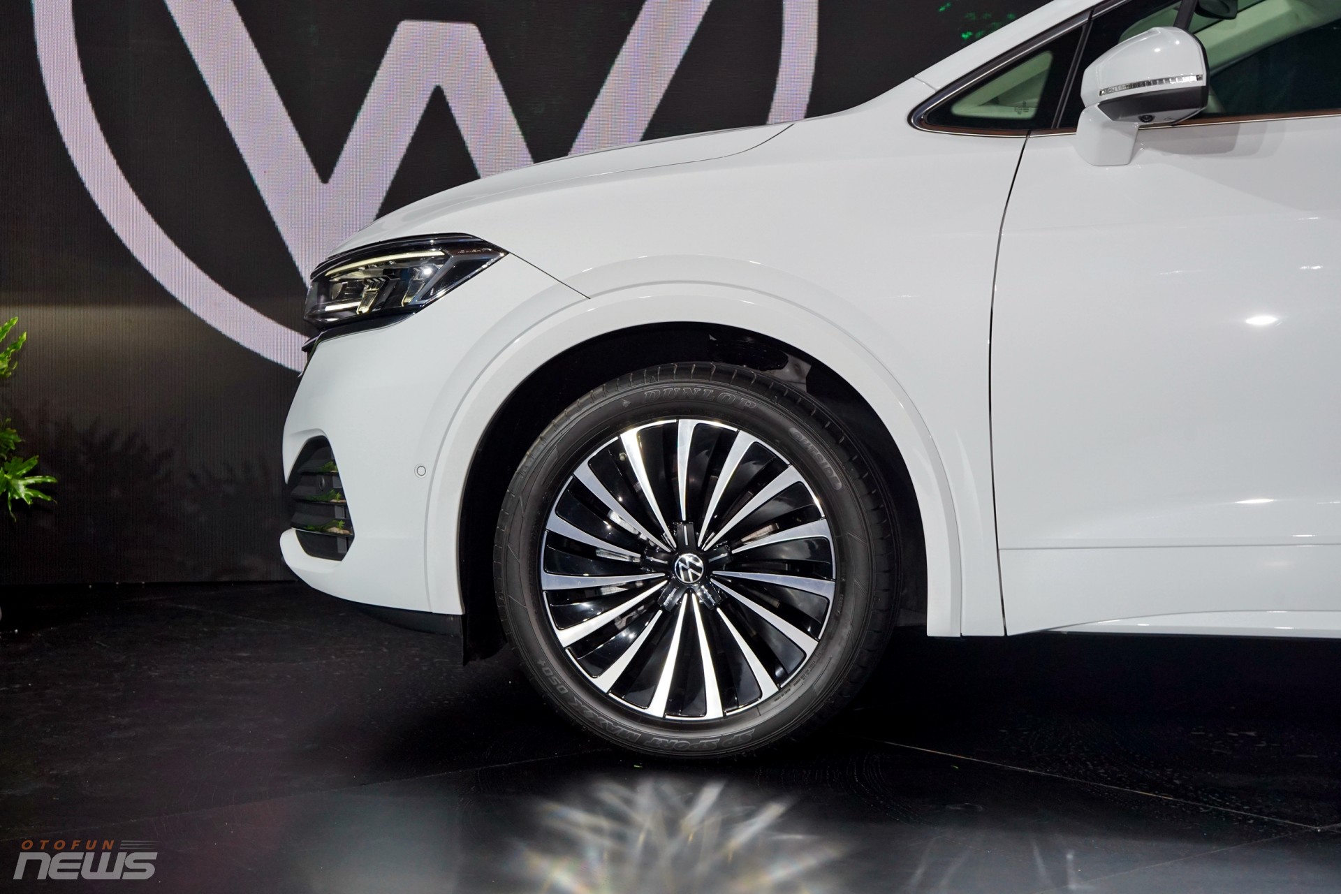 Cận cảnh Volkswagen Viloran 2024 với hàng ghế hạng thương gia Cận cảnh Volkswagen Viloran 2024 với hàng ghế hạng thương gia