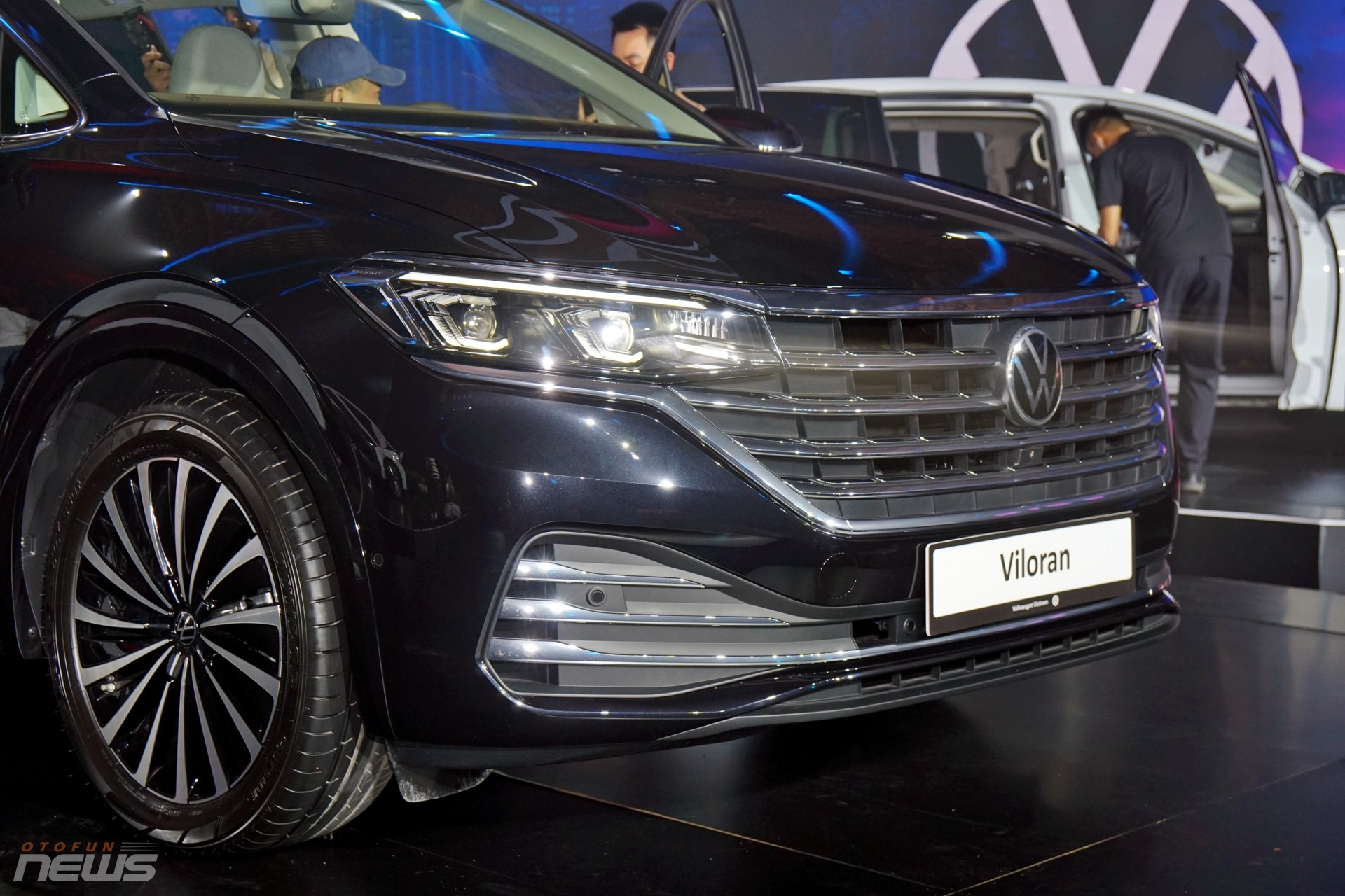 Cận cảnh Volkswagen Viloran 2024 với hàng ghế hạng thương gia Cận cảnh Volkswagen Viloran 2024 với hàng ghế hạng thương gia