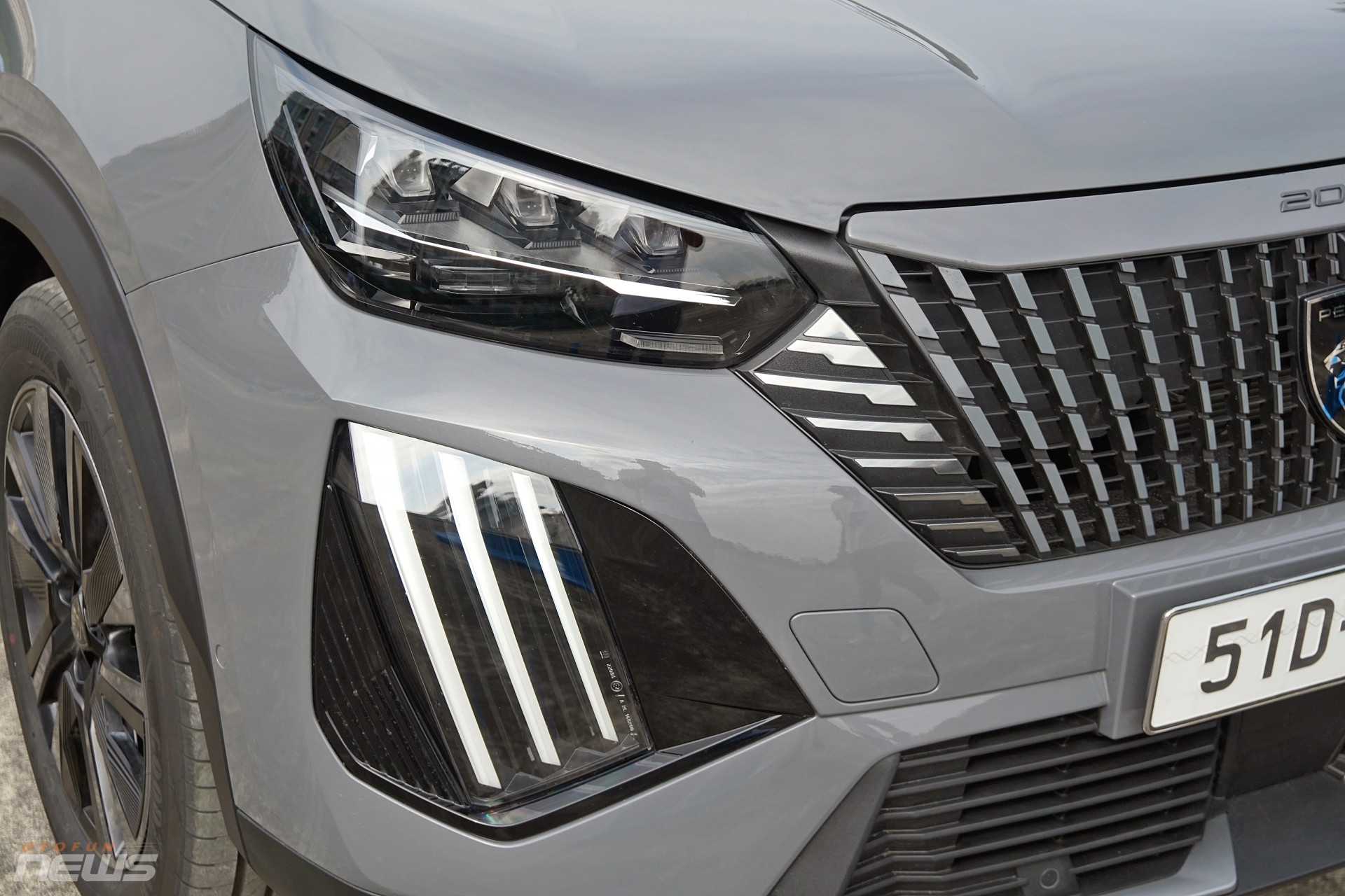 Thử sức Peugeot 2008 2025 với sa hình gymkhana Thử sức Peugeot 2008 2025 với sa hình gymkhana