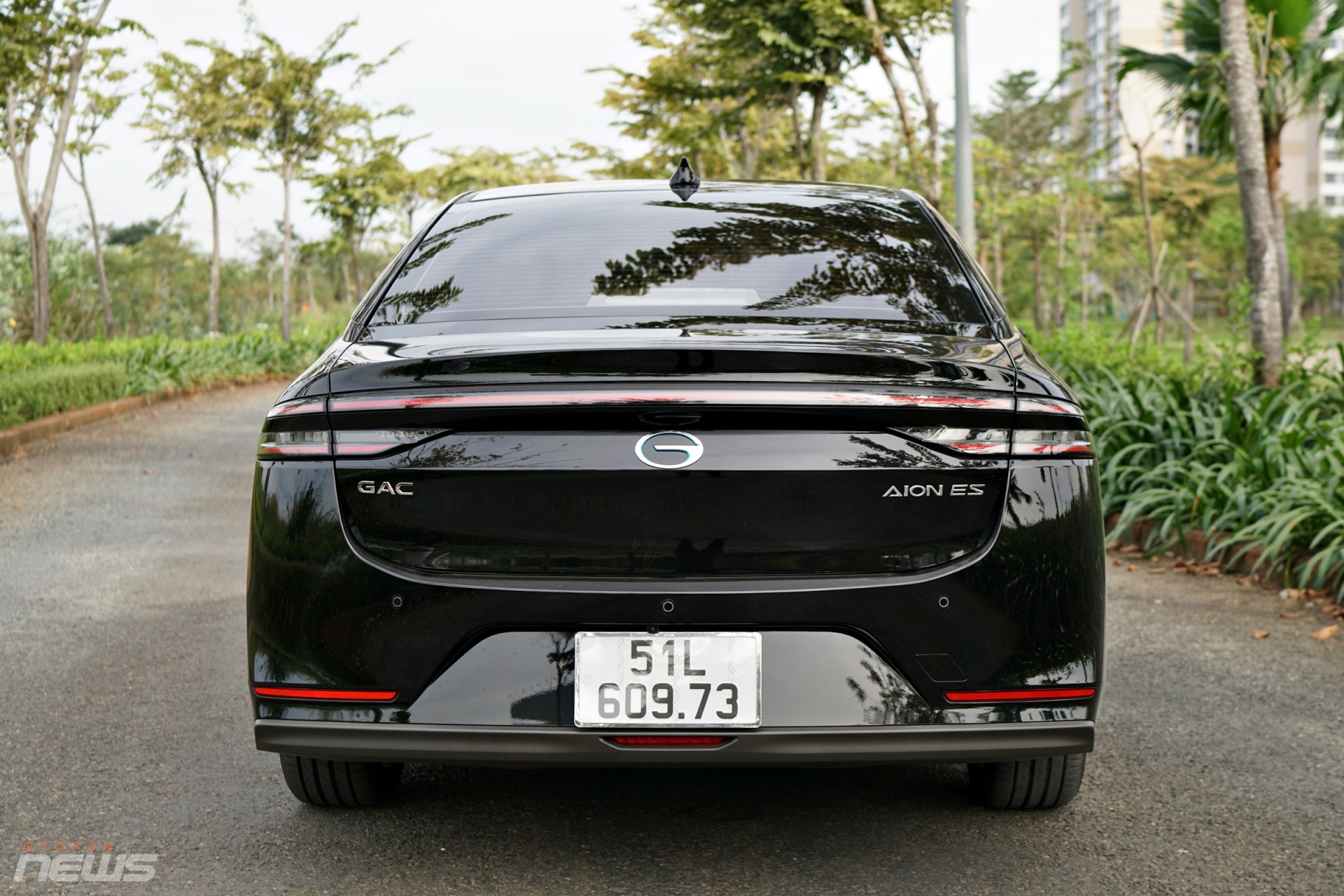 Aion ES, mẫu sedan điện Trung Quốc giữa lằn ranh thực dụng và hiện đại Aion ES, mẫu sedan điện Trung Quốc giữa lằn ranh thực dụng và hiện đại