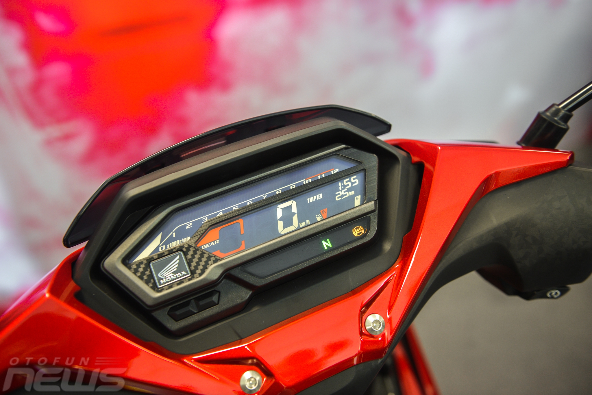 Chi tiết Honda Winner X vừa ra mắt, quyết giành ngôi đầu của Yamaha Exciter chi tiet honda winner x vua ra mat quyet gianh ngoi dau cua yamaha exciter