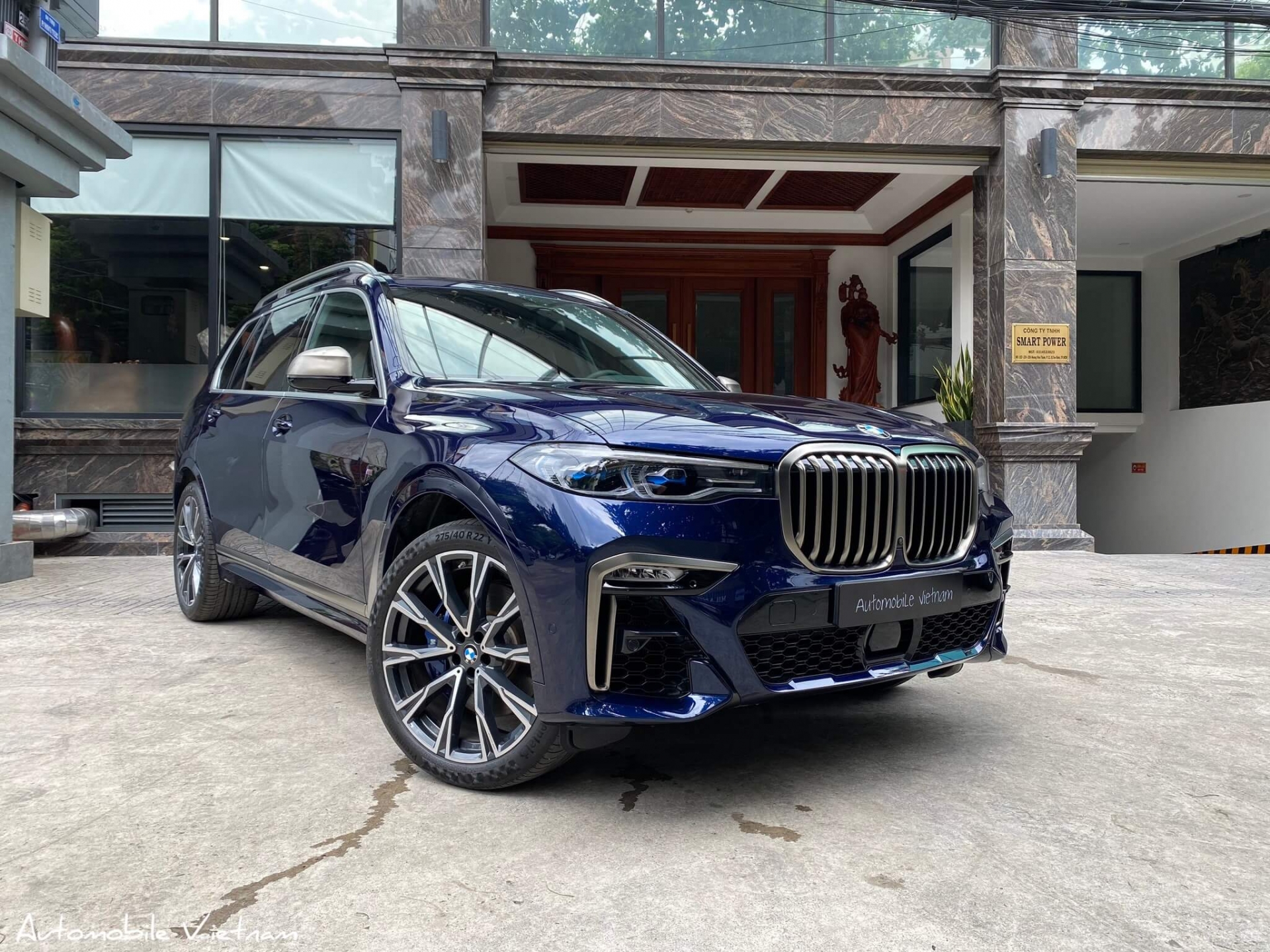 Chi tiết BMW X7 M50i giá 10 tỷ đồng tại Việt Nam Chi tiết BMW X7 M50i giá 10 tỷ đồng tại Việt Nam