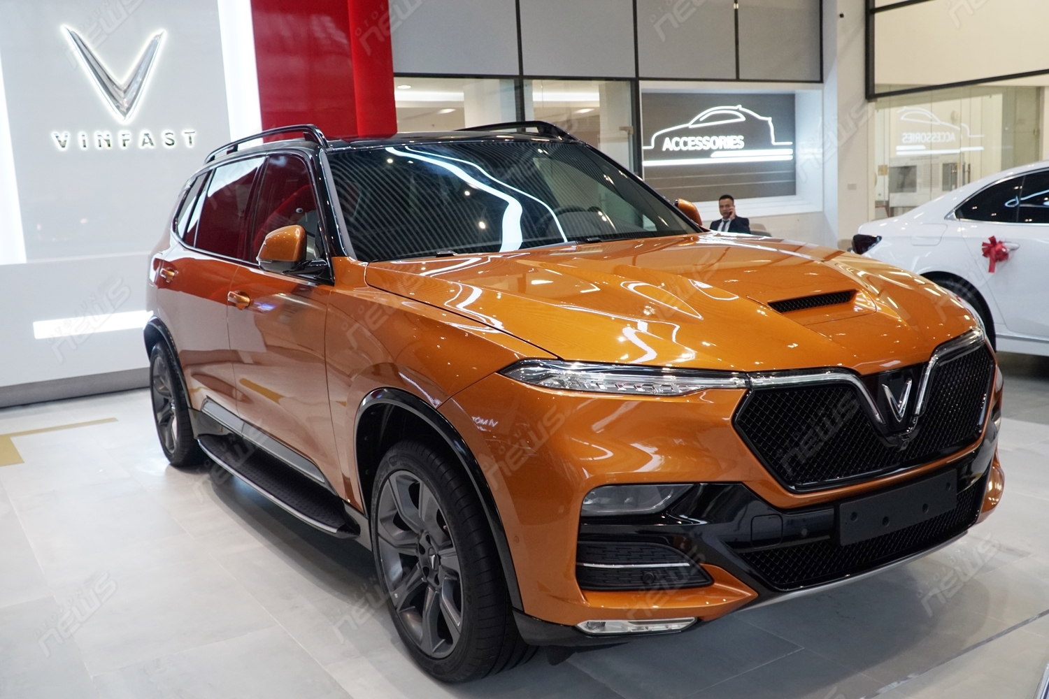 can canh vinfast president tai showroom
