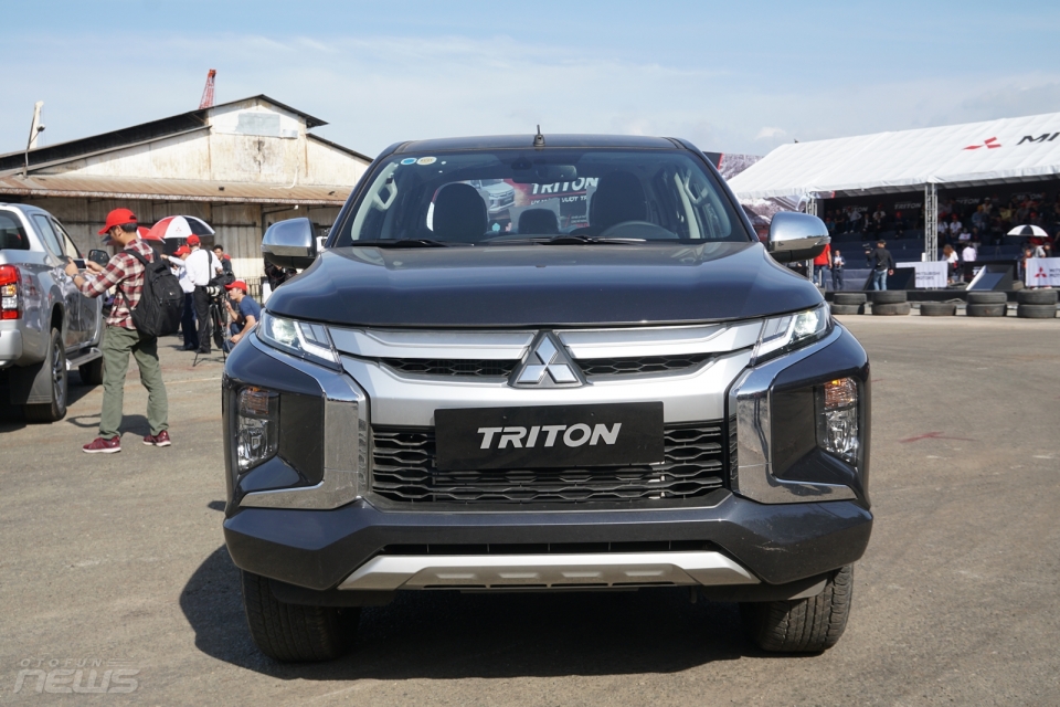 chi tiet mitsubishi triton 2019 vua duoc ra mat
