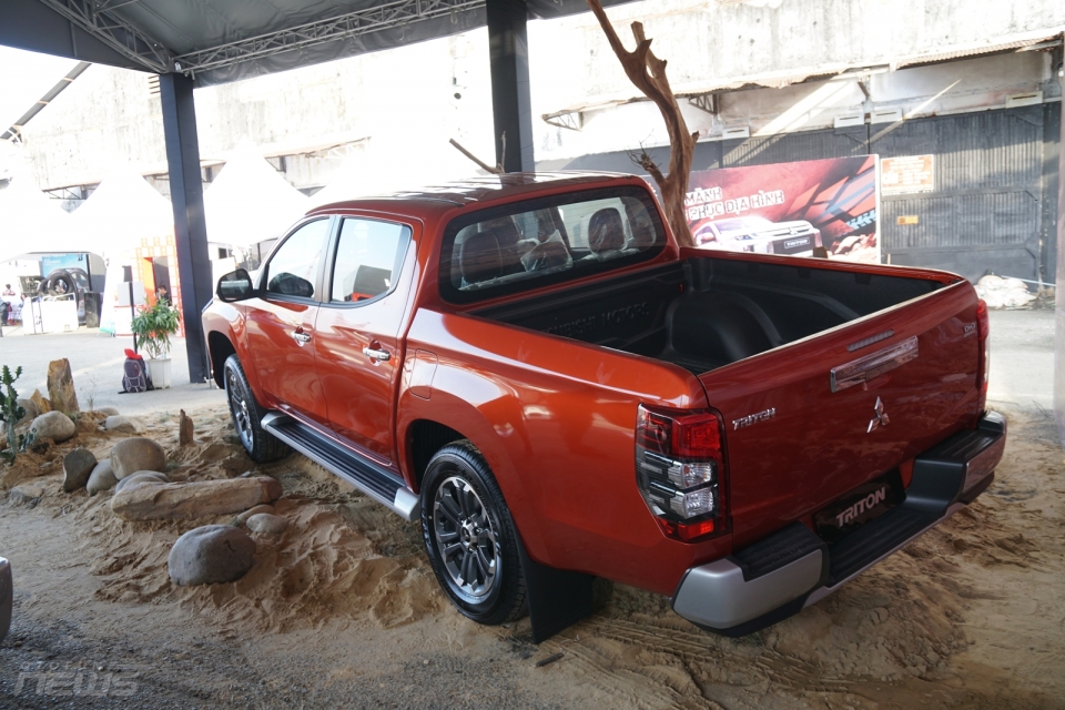 chi tiet mitsubishi triton 2019 vua duoc ra mat