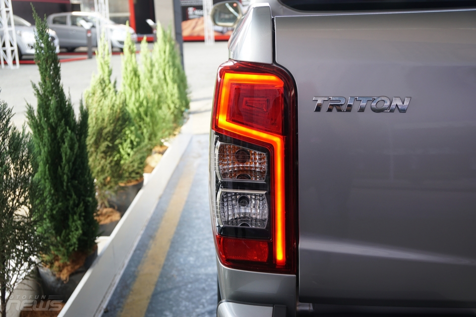 chi tiet mitsubishi triton 2019 vua duoc ra mat