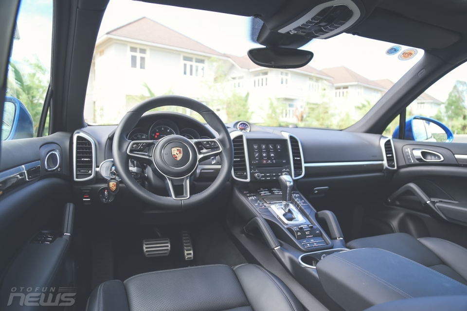 chinh phuc mui yen cung porsche cayenne