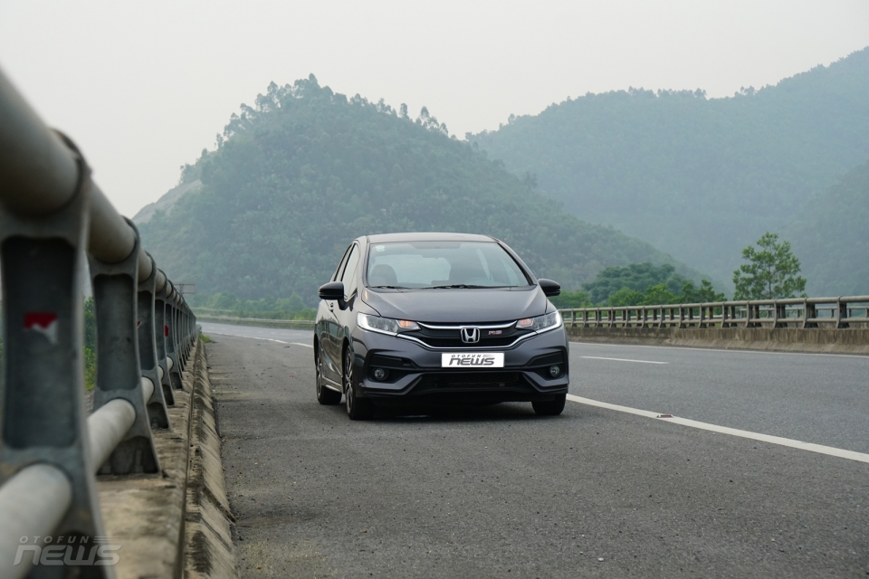 trai nghiem honda jazz rs be nhung khong nho