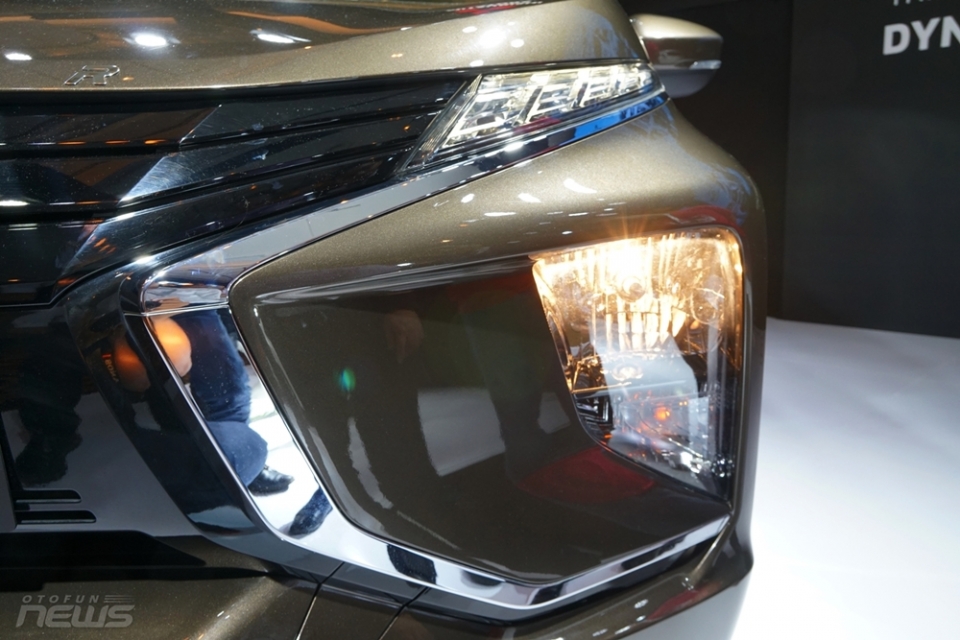 chi tiet mau crossover mpv mitsubishi xpander